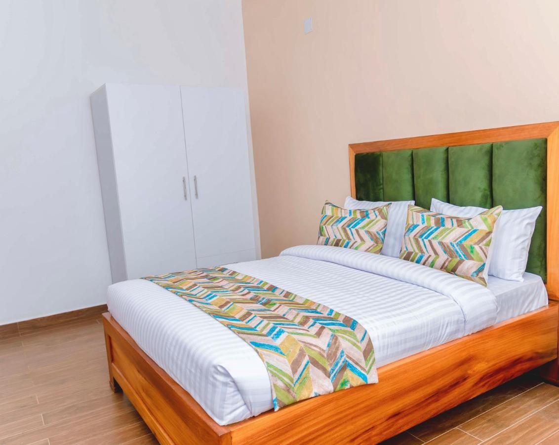Zane Apartments In Rebero Heights Кигали Экстерьер фото